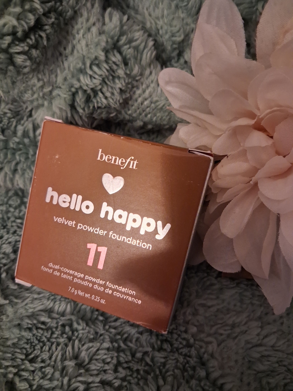 Benefit Hello Happy Velvet Powder Foundation - Warm Brown